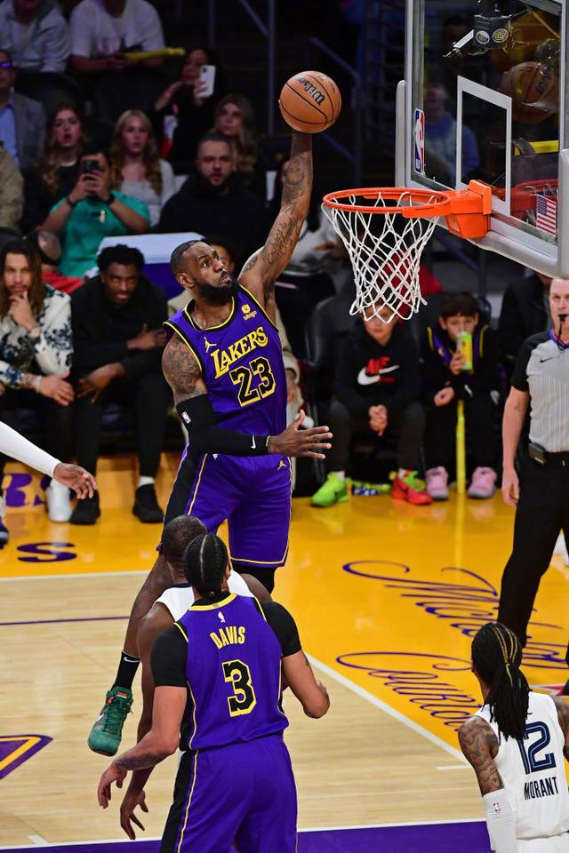 灰熊险胜骑士,浓眉哥惊艳四座 灰熊险胜骑士,浓眉哥惊艳四座