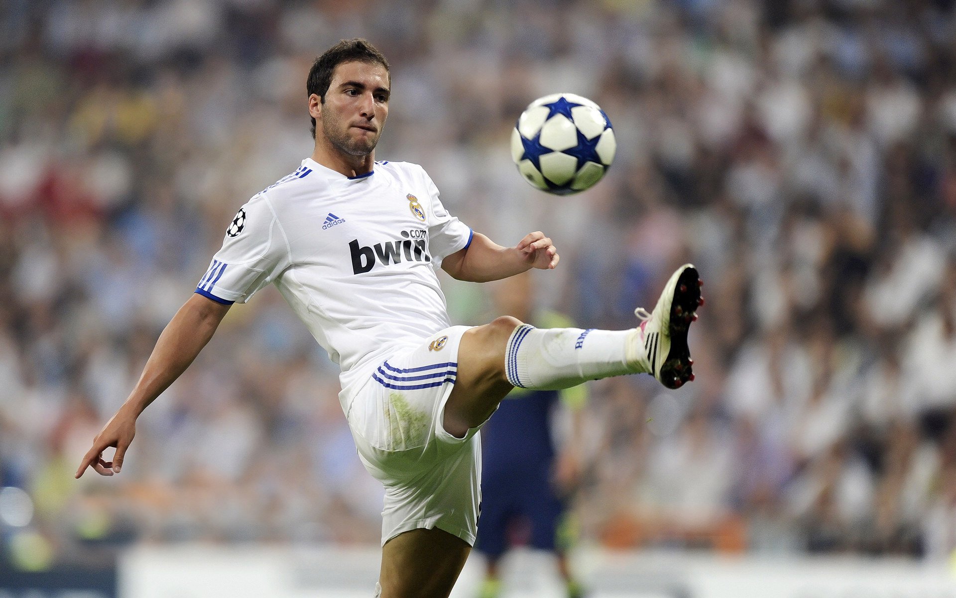 当拉文不再是拉文，一记绝杀背后的身份解构与重构