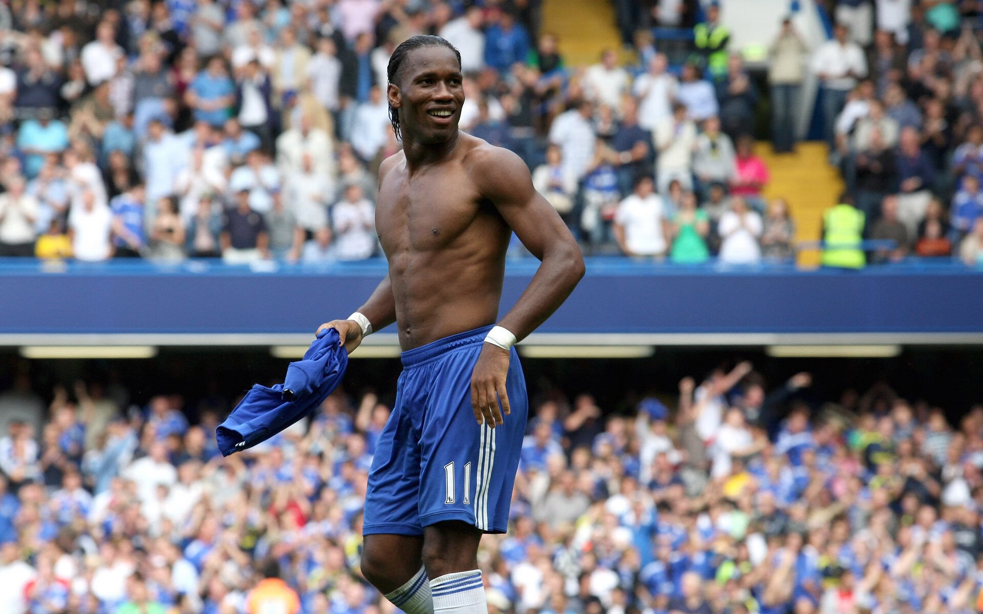 阿森纳冲垮德国,罗德里完成里程碑,当足球成为时代棱镜